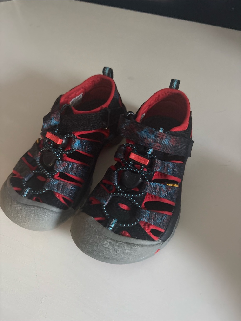 KEEN Kids Black and Red Closed-Toe Hiking Sandals